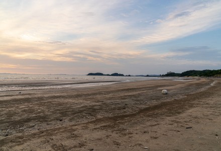 Doksan (Holmo) Beach