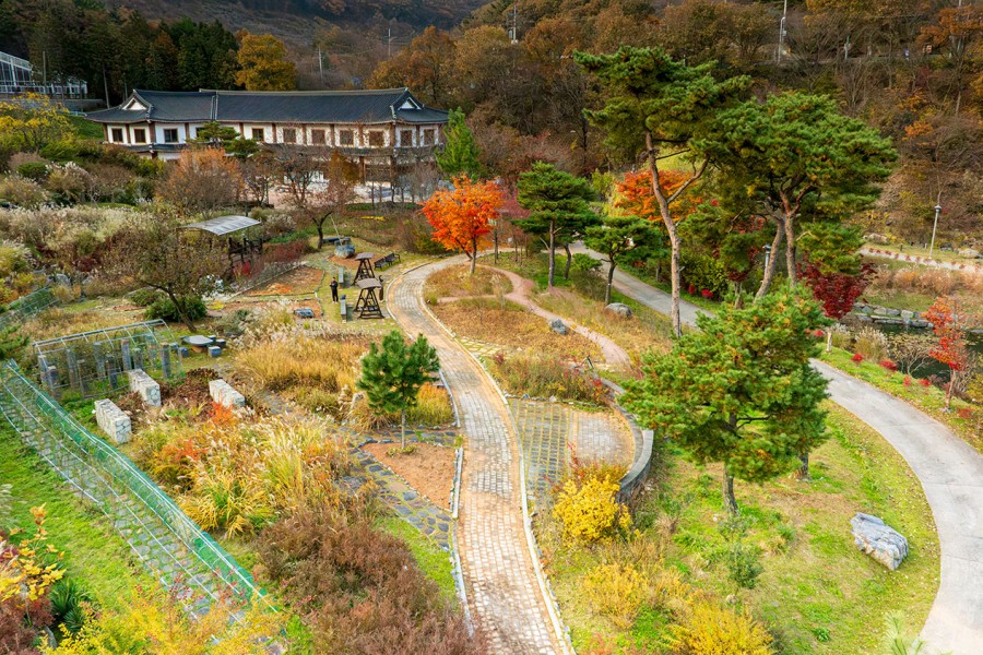 Mugunghwa Arboretum