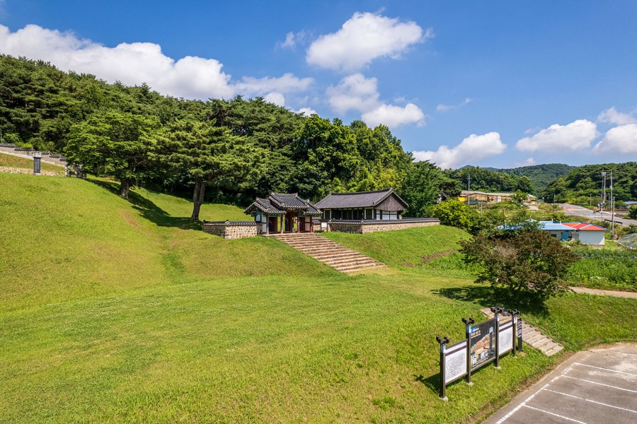 김좌진장군 묘(金佐鎭 將軍 墓)